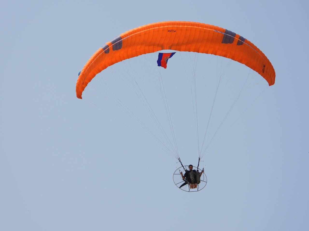paramoteur au cambodge